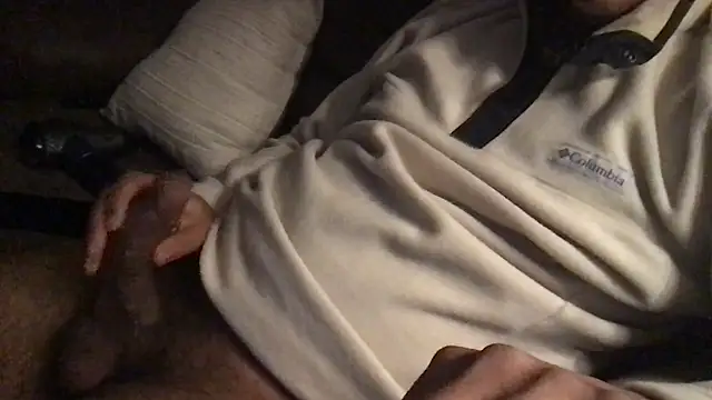 Snapshot of phofch231 chatting on 01/20/25, 10:37 phofch231 online show from 01/20/25, 10:37