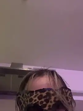 Lyannabuena69 online show from 02/07/25, 04:59