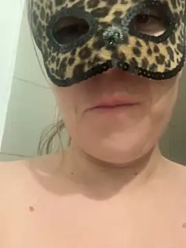 Lyannabuena69 online show from 03/04/25, 06:15