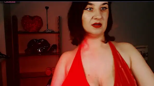 Snapshot of Goddess_Sophie chatting on 09/15/25, 08:03 Goddess Sophie online show from 09/15/25, 08:03