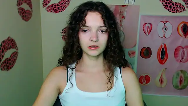  SusieSu  online show from 10/22/25, 06:46