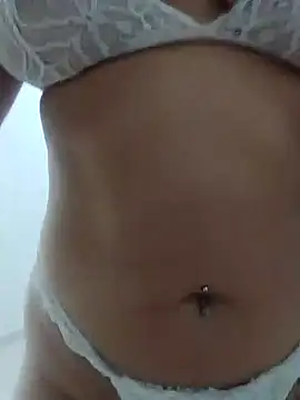 Snapshot of Gabrielleof chatting on 09/27/25, 01:49 Gabrielleof online show from 09/27/25, 01:49