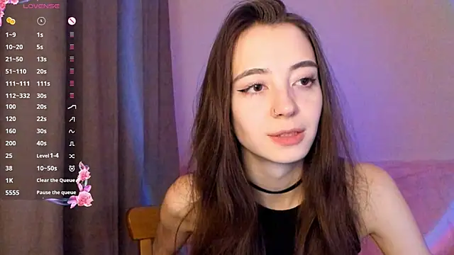 Snapshot of EvaBradley chatting on 11/19/25, 07:03 EvaBradley online show from 11/19/25, 07:03