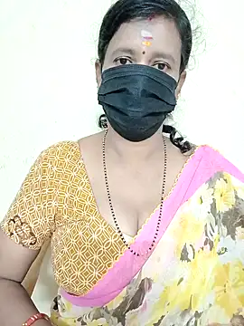 Snapshot of akshara_22 chatting on 12/12/24, 12:44 akshara 22 online show from 12/12/24, 12:44