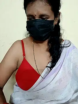 Snapshot of akshara_22 chatting on 12/20/24, 01:00 akshara 22 online show from 12/20/24, 01:00