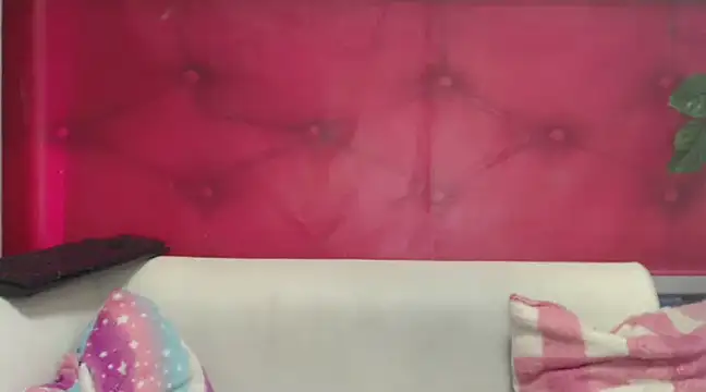 Snapshot of ReiLyMalkova chatting on 02/11/25, 05:29 ReiLyMalkova online show from 02/11/25, 05:29