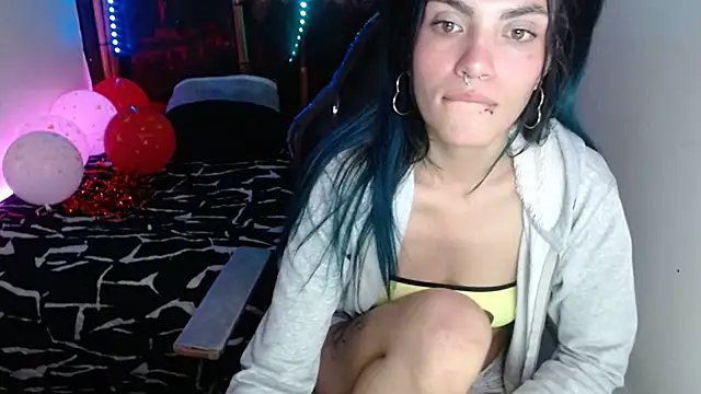 Snapshot of ReiLyMalkova chatting on 02/17/25, 05:43 ReiLyMalkova online show from 02/17/25, 05:43