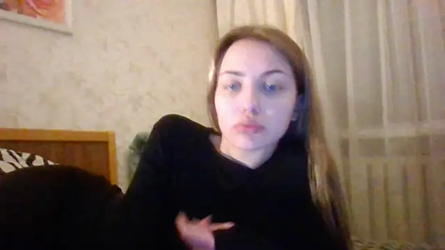 Snapshot of Sweety_Nika chatting on 12/16/24, 12:37 Sweety Nika online show from 12/16/24, 12:37