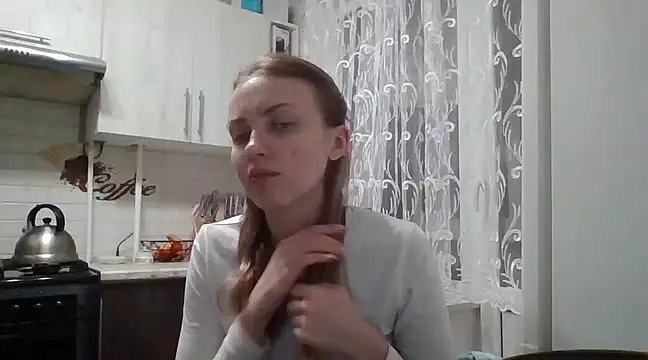 Snapshot of Sweety_Nika chatting on 02/14/25, 01:13 Sweety Nika online show from 02/14/25, 01:13