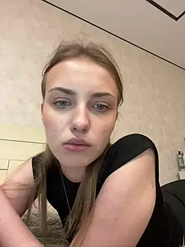 Snapshot of Sweety_Nika chatting on 02/28/25, 09:23 Sweety Nika online show from 02/28/25, 09:23