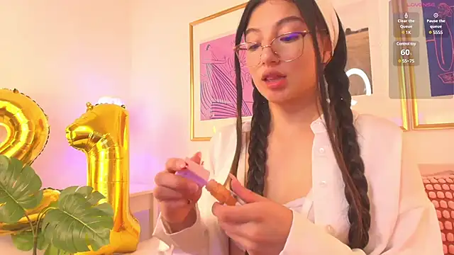 Eva depp online show from 03/13/25, 10:57