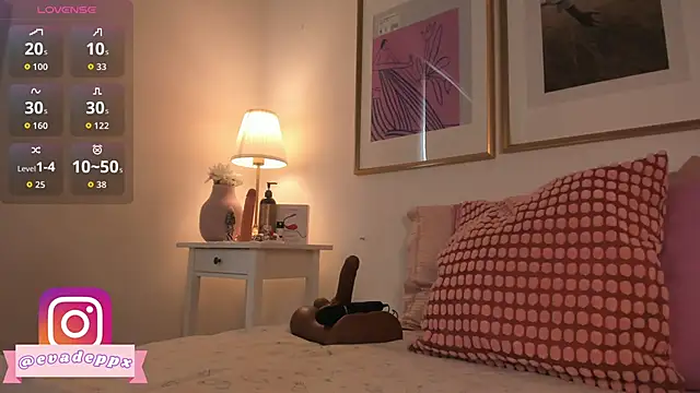 Eva depp online show from 09/09/25, 02:38