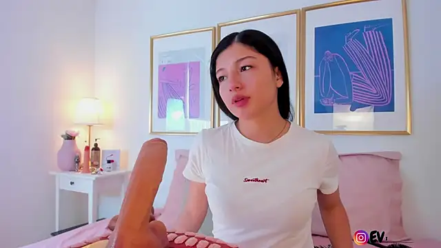 Eva depp online show from 09/24/25, 01:03