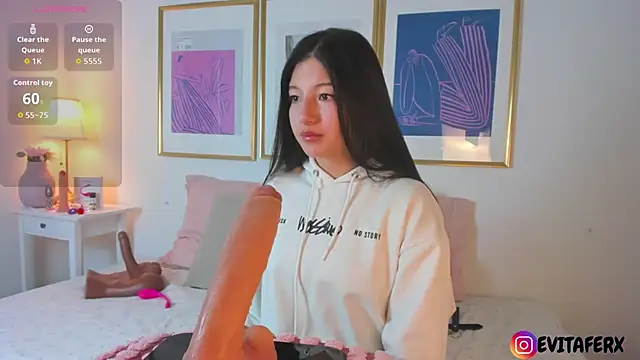 Eva depp online show from 09/26/25, 11:25