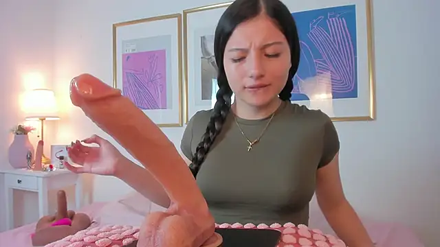 Eva depp online show from 10/11/25, 11:42