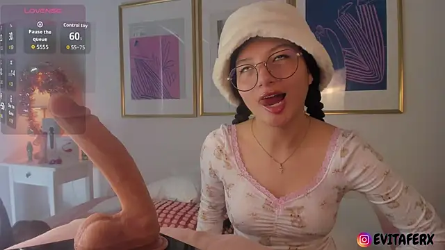 Eva depp online show from 11/04/25, 03:00