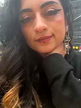 Snapshot of Lila_Desiree chatting on 03/07/25, 05:28 Lila Desiree online show from 03/07/25, 05:28