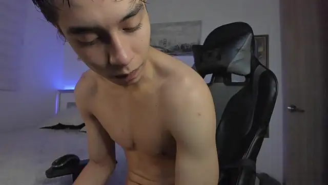 facebaby1 online show from 02/08/25, 03:41