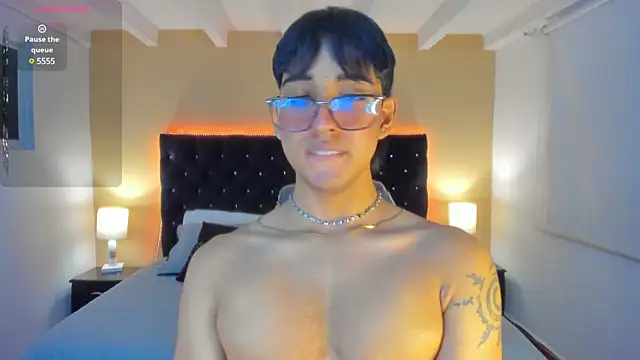 Dark hairy  online show from 02/22/25, 06:39