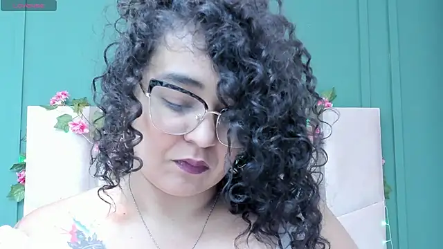 Snapshot of Reginavegaa chatting on 01/23/25, 11:48 Reginavegaa online show from 01/23/25, 11:48