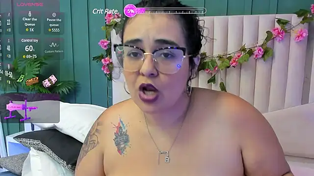 Snapshot of Reginavegaa chatting on 01/24/25, 02:51 Reginavegaa online show from 01/24/25, 02:51