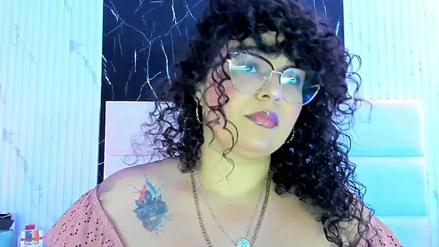 Reginavegaa online show from 10/08/25, 11:30