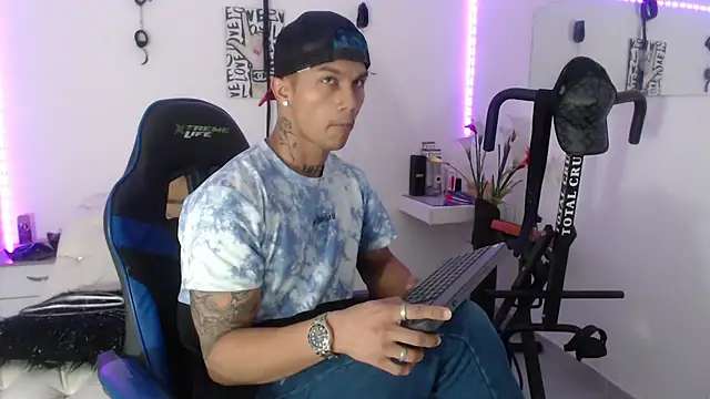 Leonard Price online show from 02/25/25, 01:52