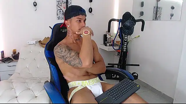 Leonard Price online show from 03/18/25, 04:26