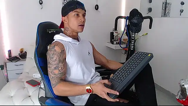 Leonard Price online show from 03/19/25, 02:37