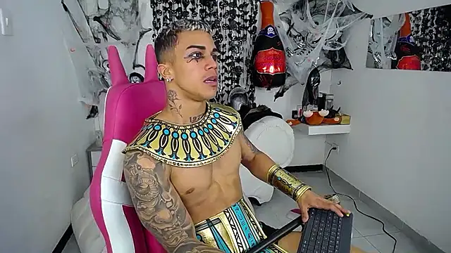 Leonard Price online show from 10/21/25, 07:42