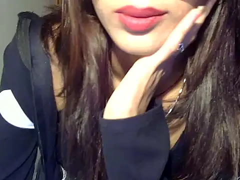 MAAYRA 09 online show from 11/01/25, 01:13