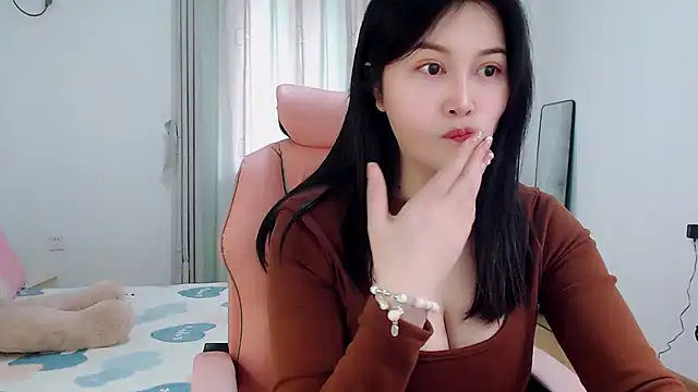 Snapshot of Little-sweet chatting on 03/07/25, 06:35 Little-sweet online show from 03/07/25, 06:35