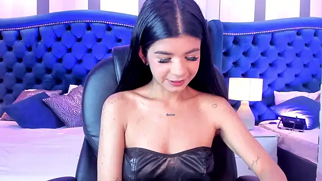 Violet Grace online show from 10/21/25, 04:19