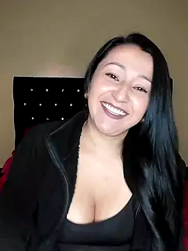 Snapshot of ArianaMist chatting on 12/11/24, 01:15 ArianaMist online show from 12/11/24, 01:15