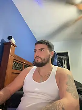 Snapshot of MasterKvn chatting on 12/29/24, 10:34 MasterKvn online show from 12/29/24, 10:34