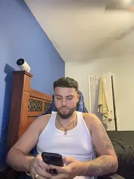 Snapshot of MasterKvn chatting on 01/17/25, 11:27 MasterKvn online show from 01/17/25, 11:27