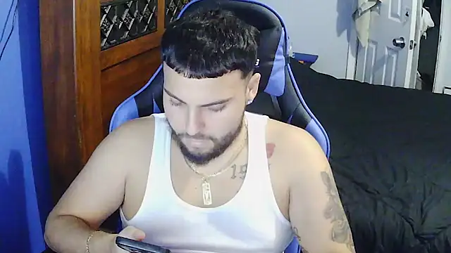 Snapshot of MasterKvn chatting on 01/26/25, 04:20 MasterKvn online show from 01/26/25, 04:20