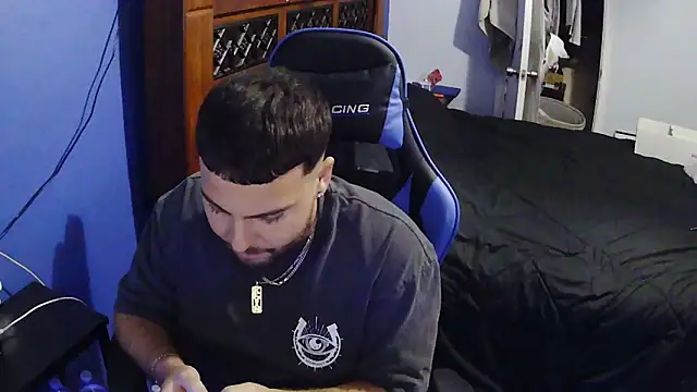 Snapshot of MasterKvn chatting on 01/30/25, 01:11 MasterKvn online show from 01/30/25, 01:11