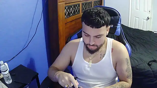 Snapshot of MasterKvn chatting on 02/07/25, 04:59 MasterKvn online show from 02/07/25, 04:59