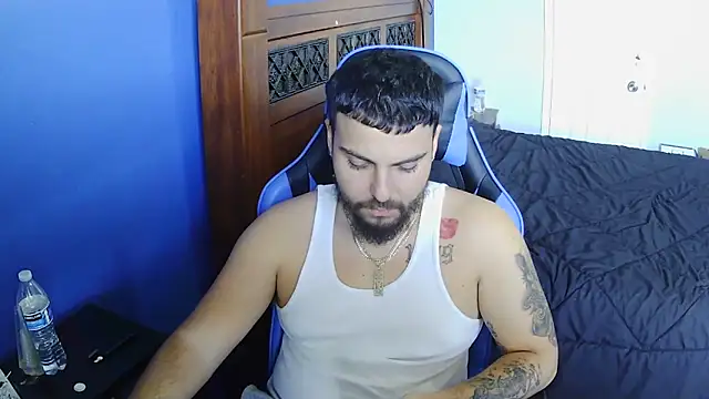 Snapshot of MasterKvn chatting on 02/21/25, 07:21 MasterKvn online show from 02/21/25, 07:21