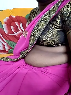 Snapshot of Priya_Next chatting on 12/16/24, 05:00 Priya Next online show from 12/16/24, 05:00