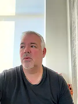 Snapshot of aarosteev2 chatting on 12/02/24, 01:57 aarosteev2 online show from 12/02/24, 01:57