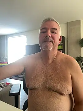 Snapshot of aarosteev2 chatting on 02/24/25, 05:09 aarosteev2 online show from 02/24/25, 05:09