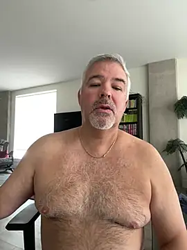 Snapshot of aarosteev2 chatting on 03/10/25, 05:07 aarosteev2 online show from 03/10/25, 05:07