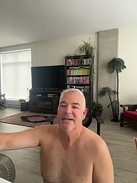 Snapshot of aarosteev2 chatting on 10/16/25, 03:02 aarosteev2 online show from 10/16/25, 03:02