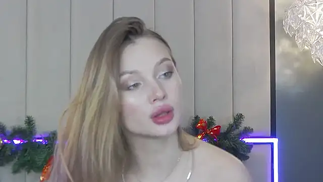 ViolaFlirt online show from 12/29/24, 10:03