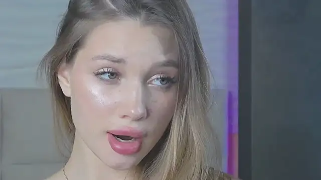 ViolaFlirt online show from 02/11/25, 09:53