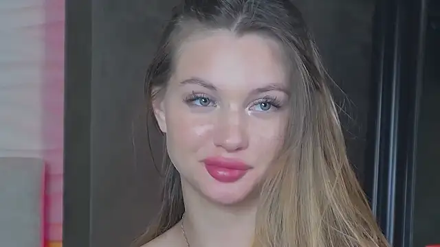 ViolaFlirt online show from 02/16/25, 05:04