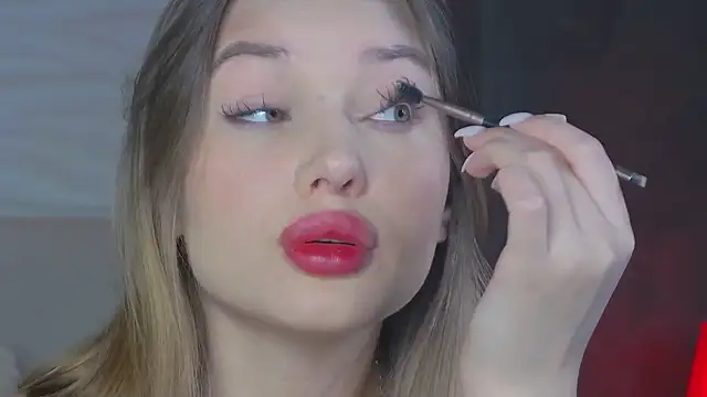 ViolaFlirt online show from 02/18/25, 04:37