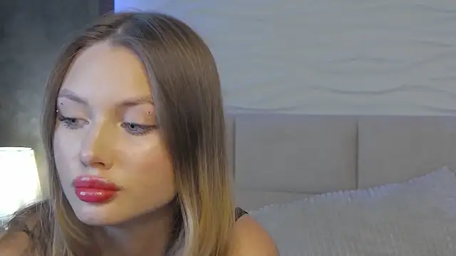 ViolaFlirt online show from 03/22/25, 07:25